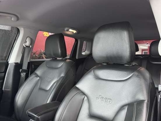 JEEP-COMPASS-2024