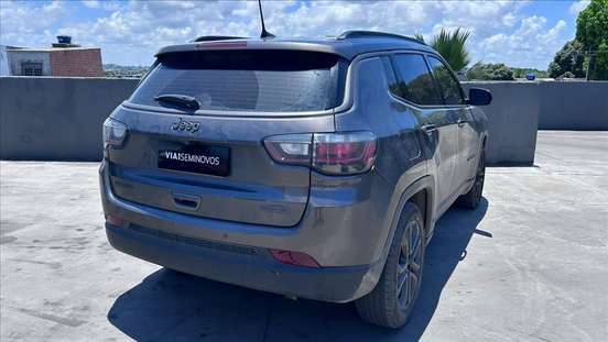 JEEP-COMPASS-2024