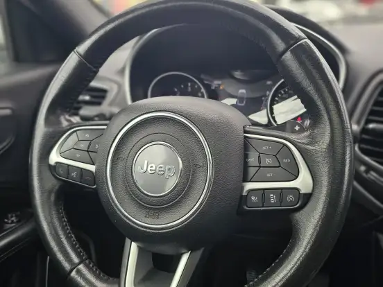 JEEP-COMPASS-2.0 16V DIESEL LIMITED 4X4 AUTOMÁTICO JEEP-COMPASS-2019