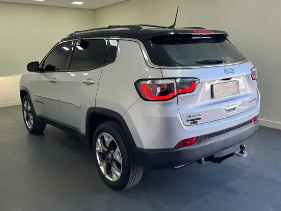 JEEP-COMPASS-2.0 16V DIESEL LIMITED 4X4 AUTOMÁTICO JEEP-COMPASS-2018