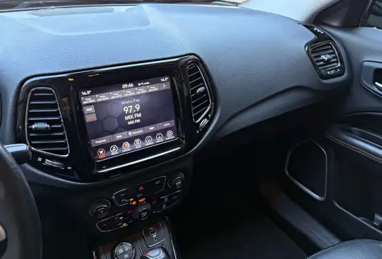 JEEP-COMPASS-2.0 16V DIESEL LIMITED 4X4 AUTOMÁTICO JEEP-COMPASS-2020