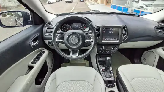 JEEP-COMPASS-2.0 16V FLEX LONGITUDE AUTOMÁTICO JEEP-COMPASS-2018