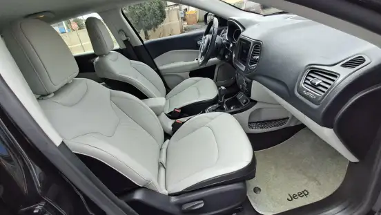 JEEP-COMPASS-2.0 16V FLEX LONGITUDE AUTOMÁTICO JEEP-COMPASS-2018