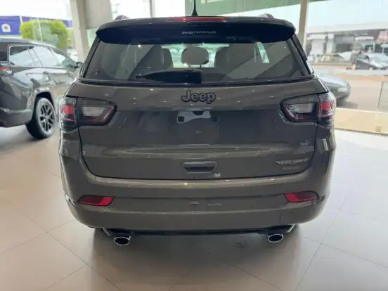 JEEP-COMPASS-2.0 HURRICANE 4 TURBO GASOLINA BLACKHAWK AT9 JEEP-COMPASS-2024