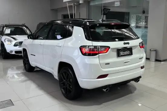 JEEP-COMPASS-2024