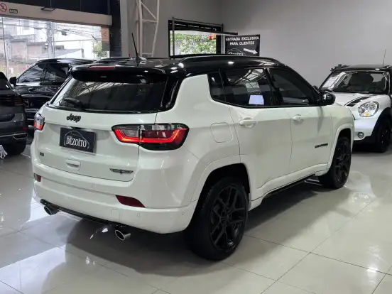 JEEP-COMPASS-2.0 HURRICANE 4 TURBO GASOLINA BLACKHAWK AT9 JEEP-COMPASS-2024