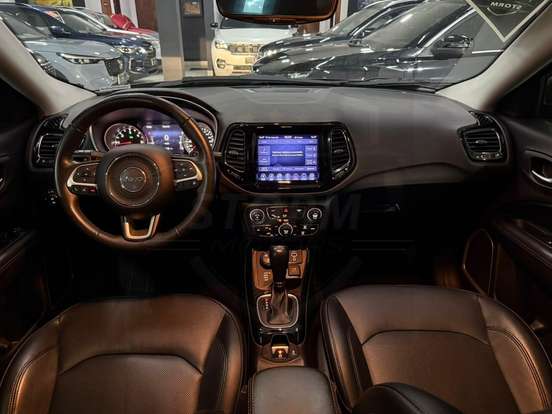 JEEP-COMPASS-2020