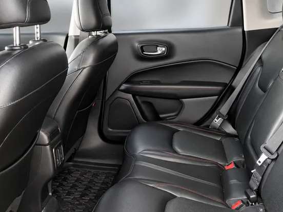 JEEP-COMPASS-2.0 16V DIESEL LONGITUDE 4X4 AUTOMÁTICO JEEP-COMPASS-2018