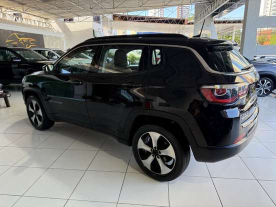 JEEP-COMPASS-2.0 16V DIESEL LONGITUDE 4X4 AUTOMÁTICO JEEP-COMPASS-2017