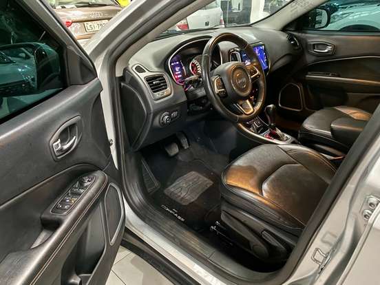 JEEP-COMPASS-2.0 16V DIESEL LONGITUDE 4X4 AUTOMÁTICO JEEP-COMPASS-2017
