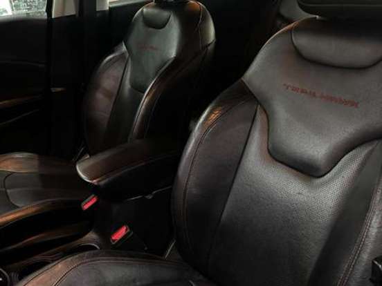 JEEP-COMPASS-2.0 16V DIESEL TRAILHAWK 4X4 AUTOMÁTICO JEEP-COMPASS-2017