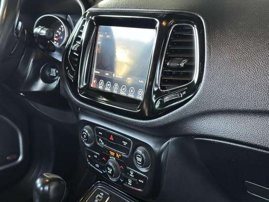 JEEP-COMPASS-2.0 16V FLEX NIGHT EAGLE AUTOMÁTICO JEEP-COMPASS-2018