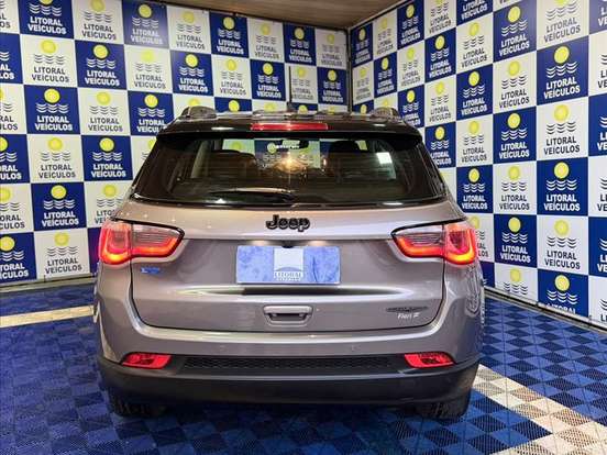 JEEP-COMPASS-2.0 16V FLEX NIGHT EAGLE AUTOMÁTICO JEEP-COMPASS-2018