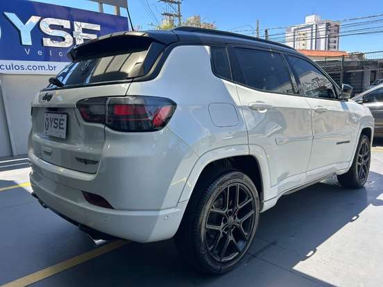 JEEP-COMPASS-2.0 HURRICANE 4 TURBO GASOLINA BLACKHAWK AT9 JEEP-COMPASS-2024