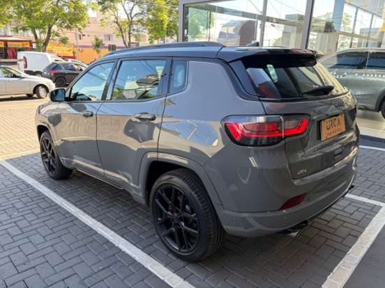 JEEP-COMPASS-2.0 HURRICANE 4 TURBO GASOLINA BLACKHAWK AT9 JEEP-COMPASS-2025