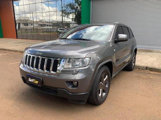 JEEP GRAND CHEROKEE 3.6 LAREDO 4X4 V6 24V GASOLINA 4P AUTOMÁTICO
