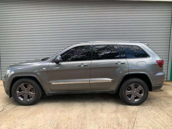 JEEP-GRAND CHEROKEE-2011