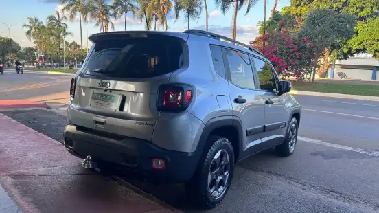 JEEP-RENEGADE-2019