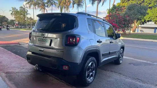 JEEP-RENEGADE-2019