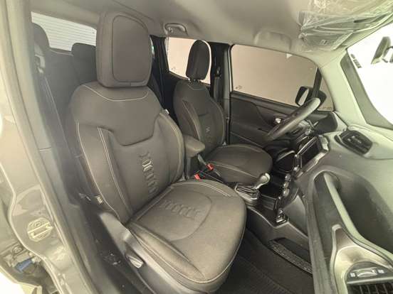 JEEP-RENEGADE-2023