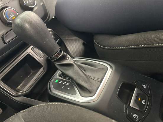 JEEP-RENEGADE-1.3 T270 TURBO FLEX AT6 JEEP-RENEGADE-2023