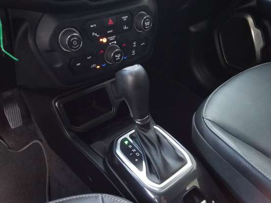 JEEP-RENEGADE-2024