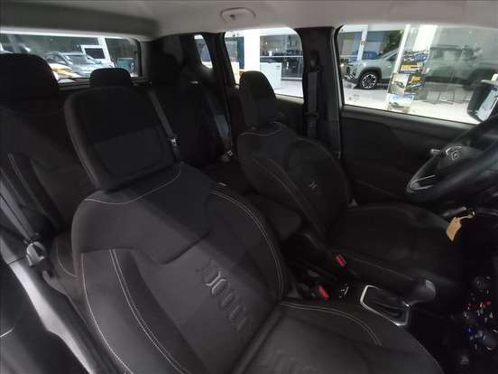 JEEP-RENEGADE-2024