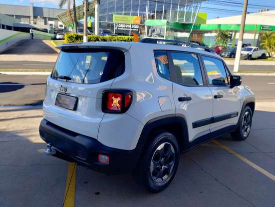 JEEP-RENEGADE-2018