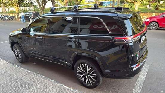 JEEP-COMMANDER-2025