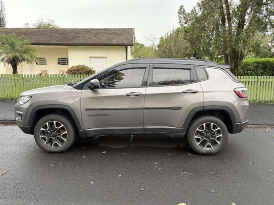 JEEP-COMPASS-2.0 16V DIESEL TRAILHAWK 4X4 AUTOMÁTICO JEEP-COMPASS-2021