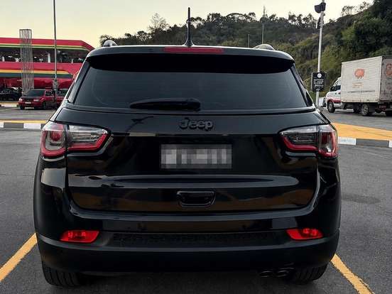 JEEP-COMPASS-2.0 16V FLEX LIMITED AUTOMÁTICO JEEP-COMPASS-2018