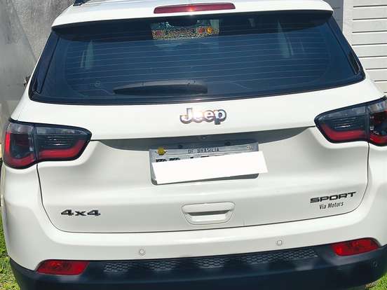 JEEP-COMPASS-2.0 16V FLEX SPORT 4X4 AUTOMÁTICO JEEP-COMPASS-2018
