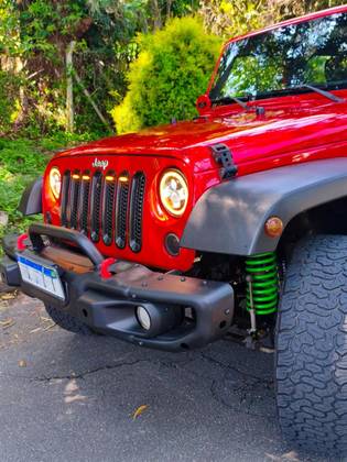 JEEP WRANGLER 3.6 UNLIMITED SPORT 4X4 V6 GASOLINA 4P AUTOMÁTICO