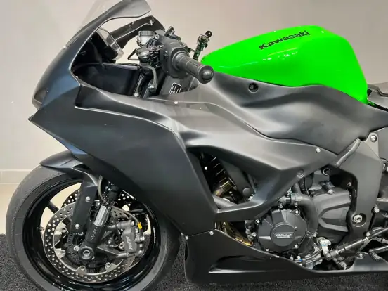 KAWASAKI-NINJA ZX-6R KAWASAKI-NINJA ZX-6R-2025