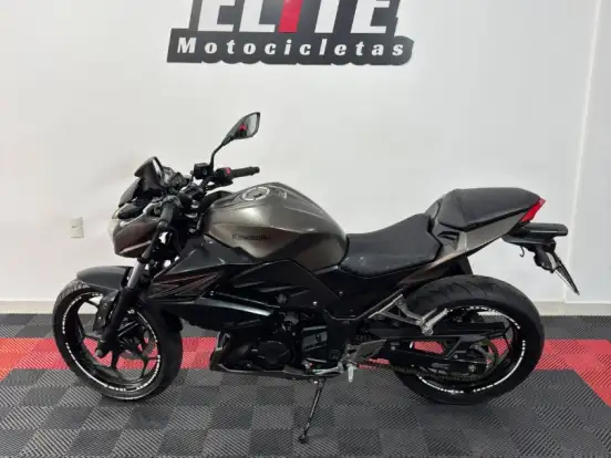 KAWASAKI-Z300 KAWASAKI-Z300-2015