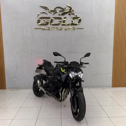 KAWASAKI Z900 