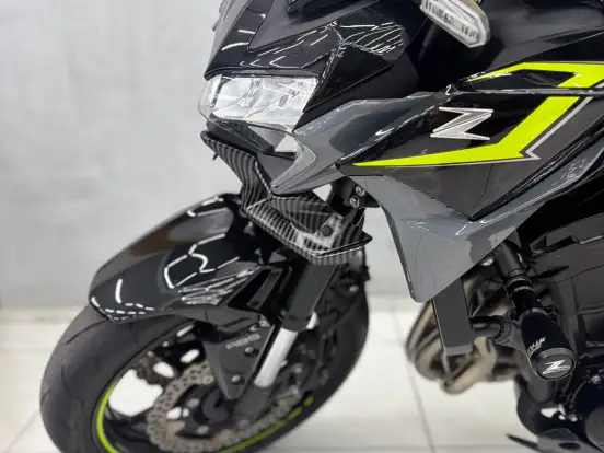 KAWASAKI-Z900 KAWASAKI-Z900-2024