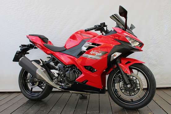 KAWASAKI-NINJA 400-2022
