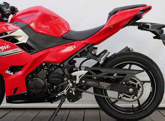 KAWASAKI-NINJA 400-2022