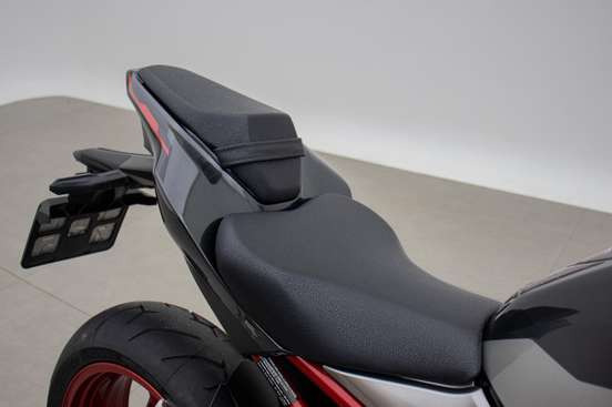 KAWASAKI-Z900-2022