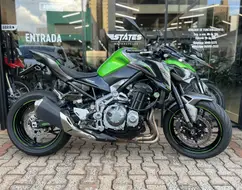 KAWASAKI Z900 KAWASAKI Z900