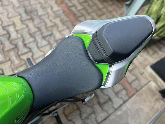 KAWASAKI-Z900-2019
