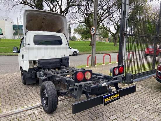 KIA-BONGO-2019