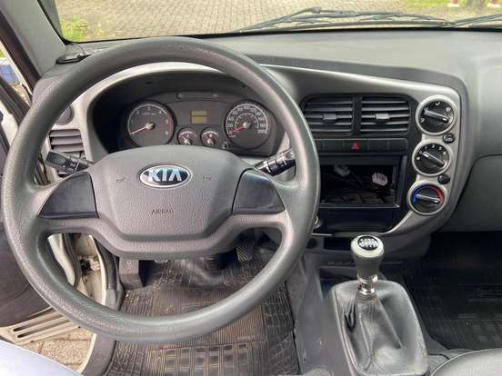 KIA-BONGO-2019