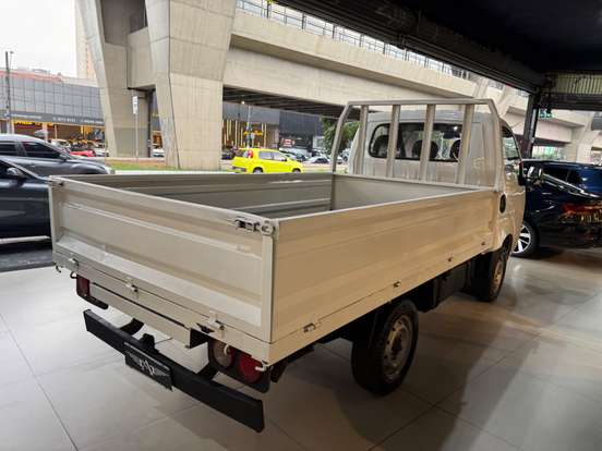 KIA-BONGO-2023