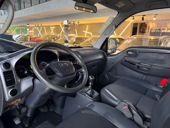 KIA-BONGO-2.5 TD DIESEL STD CS MANUAL KIA-BONGO-2023