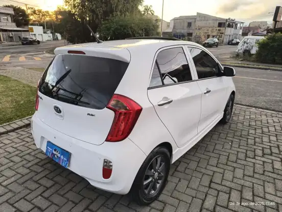 KIA-PICANTO-2012