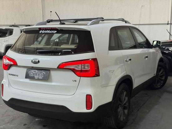 KIA-SORENTO-2013