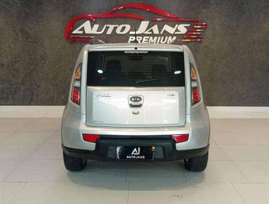 KIA-SOUL-1.6 EX 16V FLEX 4P AUTOMÁTICO KIA-SOUL-2011