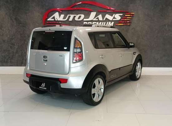 KIA-SOUL-1.6 EX 16V FLEX 4P AUTOMÁTICO KIA-SOUL-2011